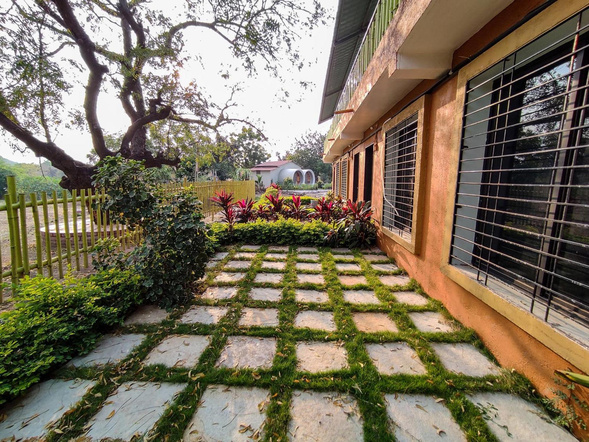 Van Vagdo Resort Rajpipla Zewnętrze zdjęcie
